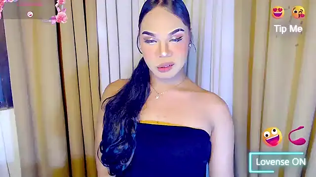 Snapshot of Dream_Mistress chatting on 12, 10, 2025 Dream Mistress online show from 12, 10, 2025