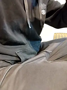 Snapshot of boy8540 chatting on 9, 3, 2026 boy8540 online show from 9, 3, 2026