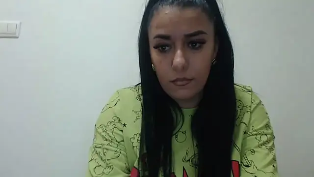 Snapshot of Maryem637048 chatting on 19, 10, 2025 Maryem637048 online show from 19, 10, 2025