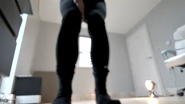 Snapshot of foxyroxymilf chatting on 21, 9, 2025 foxyroxymilf online show from 21, 9, 2025