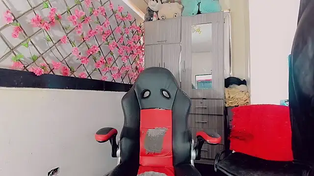 thiara veky online show from 13, 3, 2026