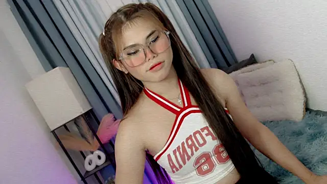 Snapshot of PrettyBlythes_TS chatting on 7, 3, 2026 PrettyBlythes TS online show from 7, 3, 2026