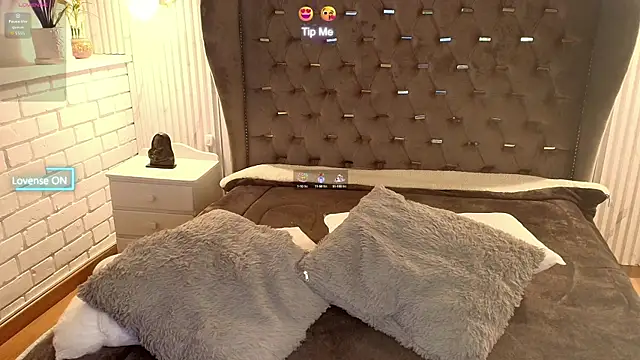 sidneylove  online show from 25, 9, 2025