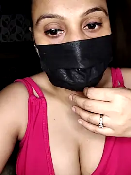 Horny Shalu online show from 2, 5, 2026