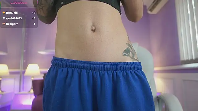 NicoleCrawft online show from 4, 10, 2025