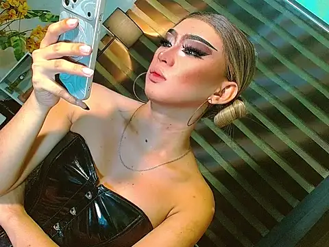 Queen yasii 88 online show from 2, 7, 2026