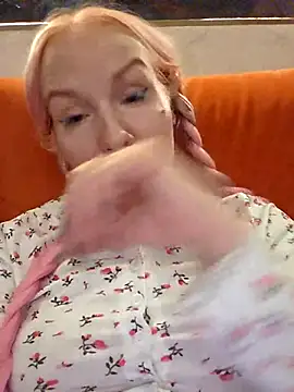 KateMonroe online show from 12, 4, 2026