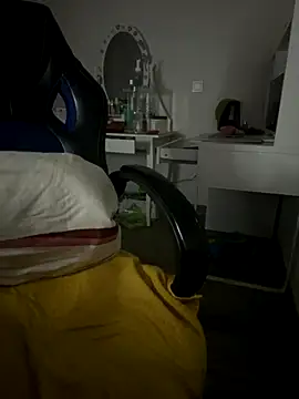 Snapshot of xixopuaff88 chatting on 3, 10, 2025 xixopuaff88 online show from 3, 10, 2025