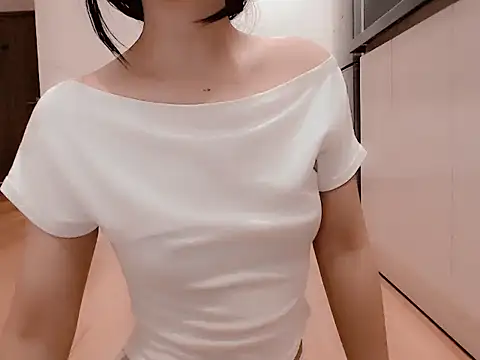 Tea Mei online show from 1, 11, 2025