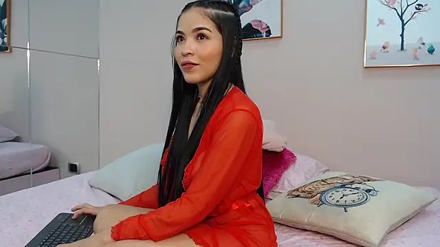 zooombee online show from 30, 6, 2026