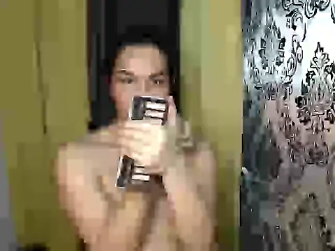 Snapshot of lovelyallena07 chatting on 20, 11, 2025 lovelyallena07 online show from 20, 11, 2025