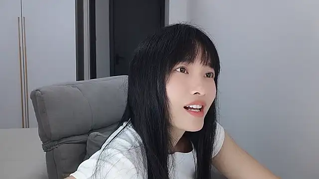 Lisa-3333 online show from 18, 6, 2026