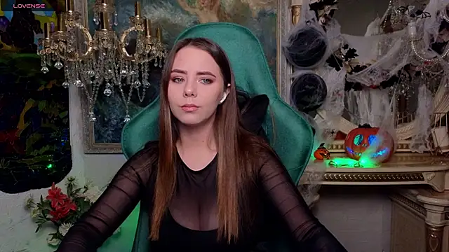 IvoryWood  online show from 1, 11, 2025