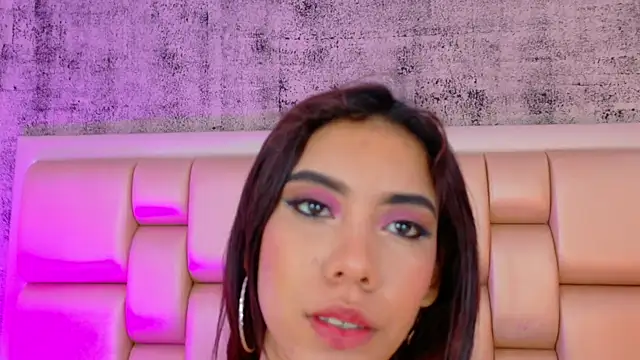 BellaHarper1 online show from 25, 9, 2025