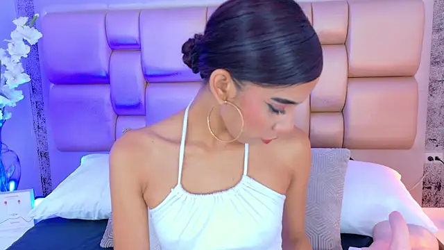 BellaHarper1 online show from 4, 10, 2025