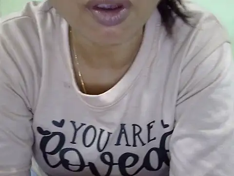 CHAMELI4747 online show from 4, 10, 2025