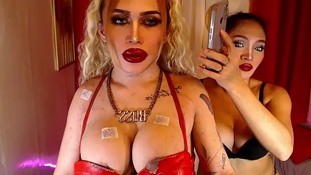 Snapshot of Goddess_Maliya chatting on 14, 11, 2025 Goddess Maliya online show from 14, 11, 2025