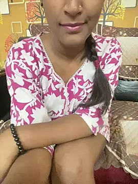 mickle james online show from 22, 3, 2026