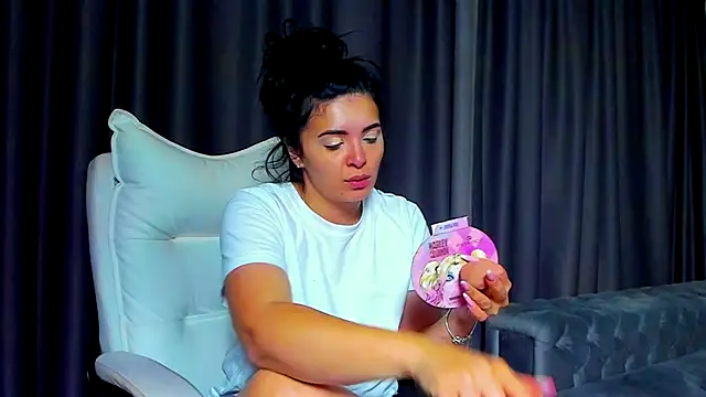 Snapshot of DevashaQueenX chatting on 5, 11, 2025 DevashaQueenX online show from 5, 11, 2025