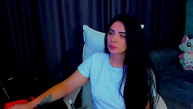 Snapshot of DevashaQueenX chatting on 13, 12, 2025 DevashaQueenX online show from 13, 12, 2025