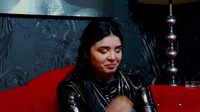 Snapshot of DevashaQueenX chatting on 6, 2, 2026 DevashaQueenX online show from 6, 2, 2026