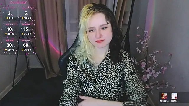 girl next doorr online show from 14, 3, 2026