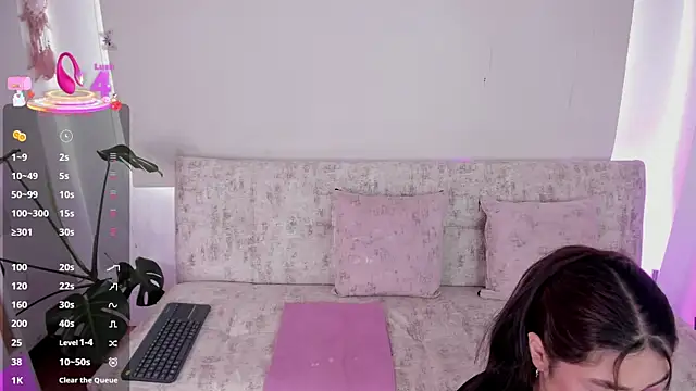 missweetpeach online show from 25, 6, 2026