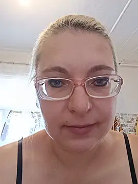 VikaKing online show from 2, 8, 2026