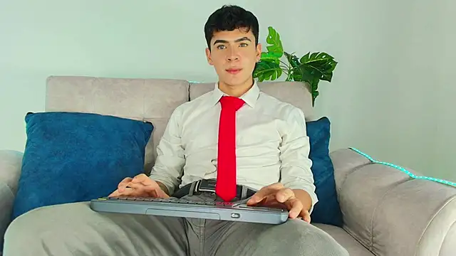 CamiiGuzmanX online show from 1, 10, 2025