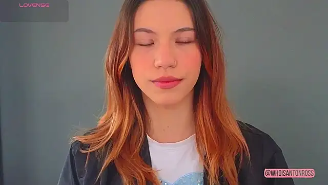 Snapshot of AntonellaaRossii chatting on 20, 2, 2026 AntonellaaRossii online show from 20, 2, 2026