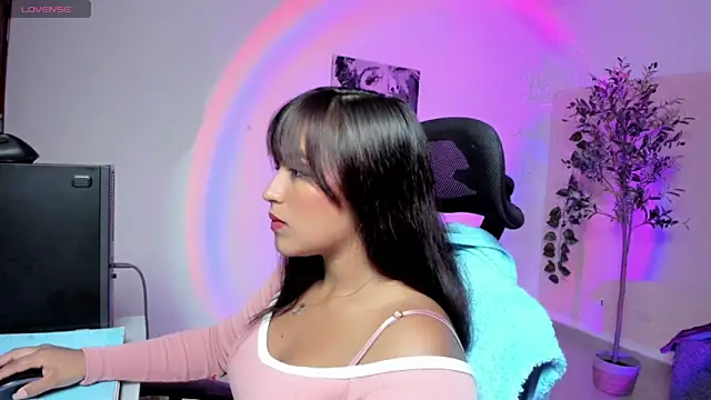 Cameroon-Diaz online show from 11, 9, 2025