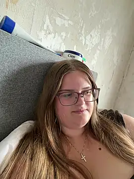 CurvyPaar2 online show from 26, 7, 2026