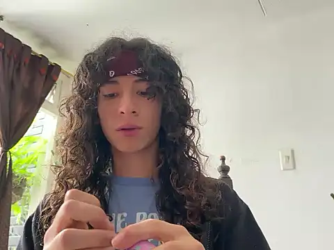 camille delrey online show from 16, 10, 2025