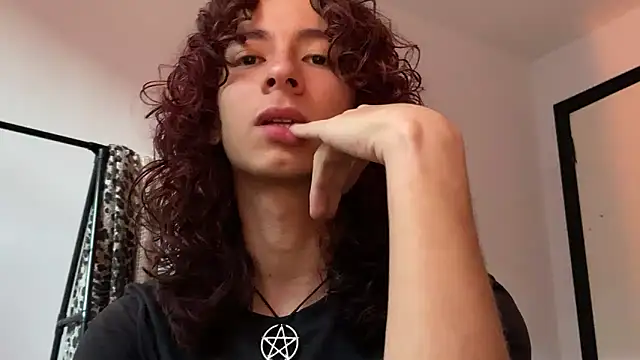 camille delrey online show from 18, 2, 2026