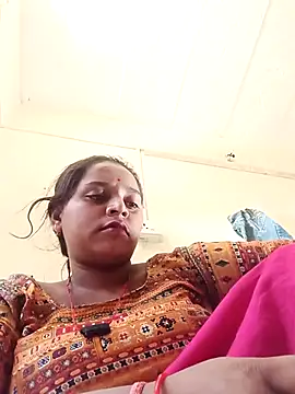 Snapshot of Hot_crety chatting on 24, 6, 2026 Hot crety online show from 24, 6, 2026