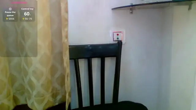 Snapshot of cute_girl007 chatting on 18, 12, 2025 cute girl007 online show from 18, 12, 2025