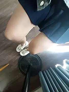 Snapshot of meomeocute chatting on 15, 10, 2025 meomeocute online show from 15, 10, 2025