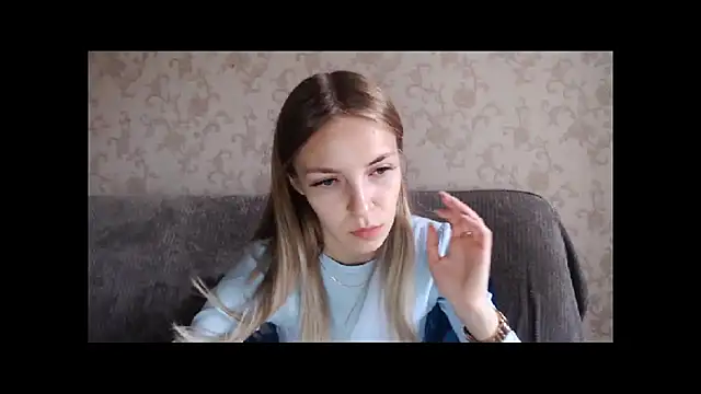 Snapshot of HitGyrl chatting on 23, 9, 2025 HitGyrl online show from 23, 9, 2025