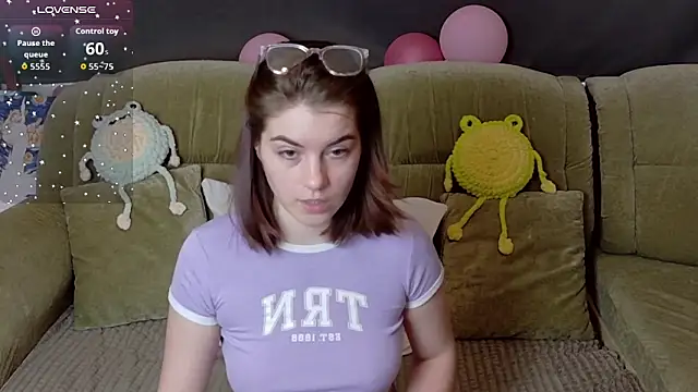 ElzaBlis online show from 8, 3, 2026