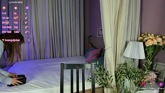 Rina Panic online show from 5, 8, 2026