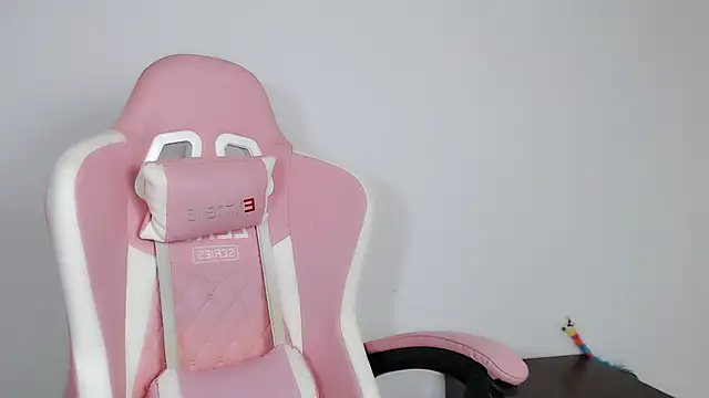 Snapshot of Cam-Ly chatting on 28, 9, 2025 Cam-Ly online show from 28, 9, 2025