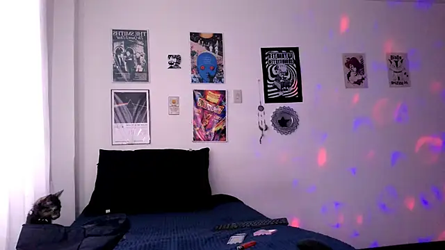 Snapshot of plutonbluemooon333 chatting on 17, 12, 2025 plutonbluemooon333 online show from 17, 12, 2025