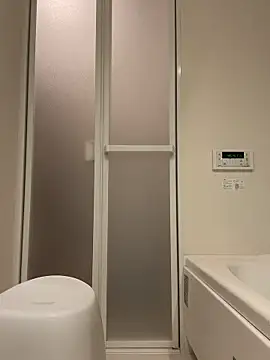  YUNOo0  online show from 14, 3, 2026