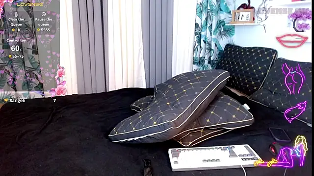 Snapshot of extremeLian chatting on 19, 9, 2025 extremeLian online show from 19, 9, 2025