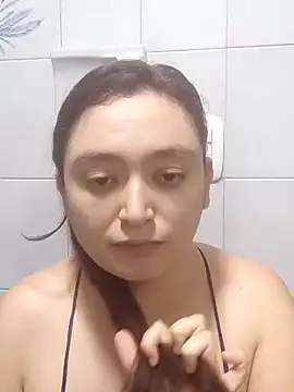 Snapshot of Anaa_Rose chatting on 1, 10, 2025 Anaa Rose online show from 1, 10, 2025