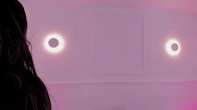 aleksandramiller  online show from 4, 6, 2026