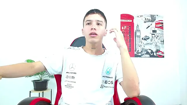 Cumandres18 online show from 11, 10, 2025