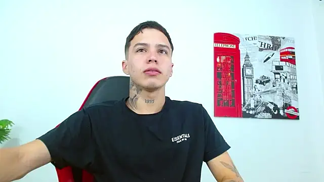 Cumandres18 online show from 18, 2, 2026