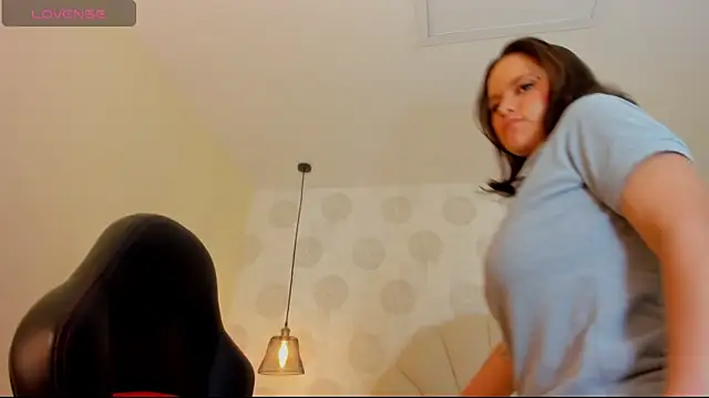 GIANAMILLER6 online show from 16, 12, 2025