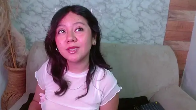 Snapshot of catalina_santana20 chatting on 12, 10, 2025 catalina santana20 online show from 12, 10, 2025